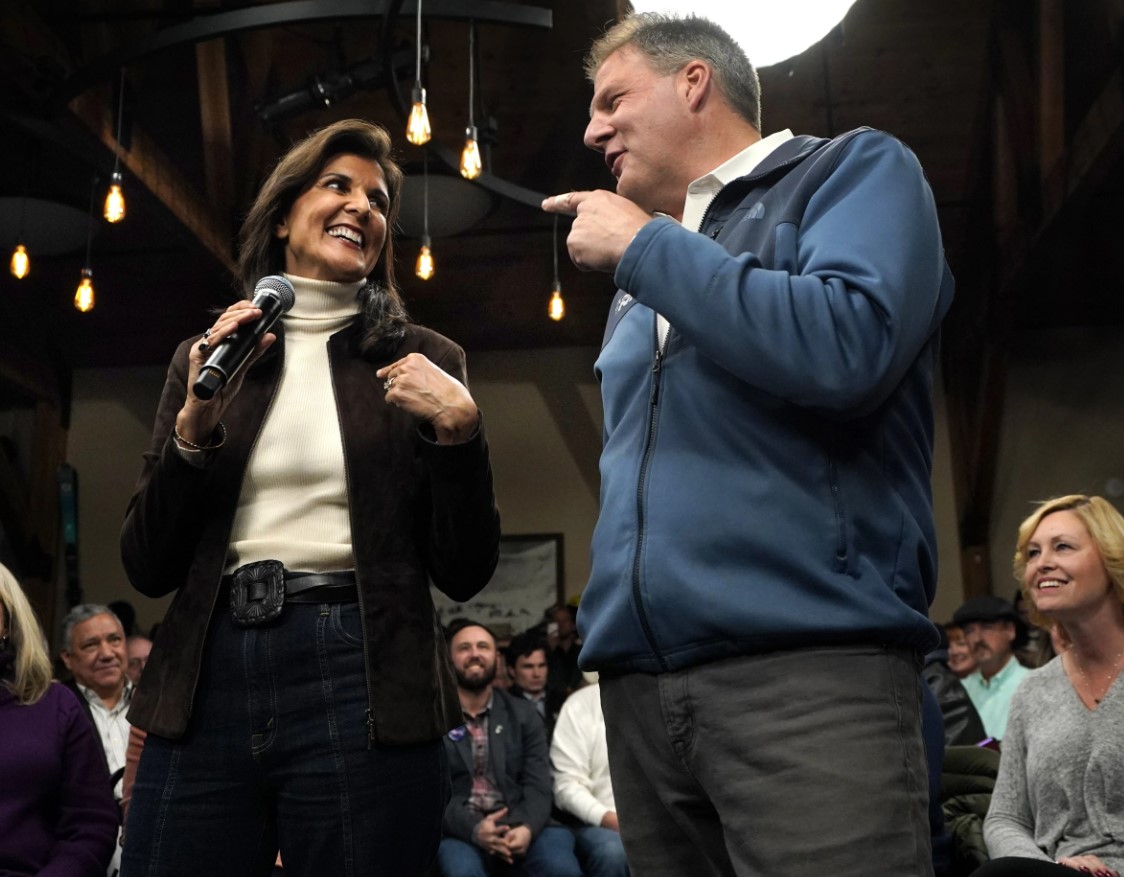 Republican presidential candidate Nikki Haley and Gov. Chris Sununu appear at a town hall campaign event, Tuesday, Dec. 12, 2023, in Manchester, N.H. Haley received the New Hampshire governor’s endorsement. (AP Photo/Robert F. Bukaty)